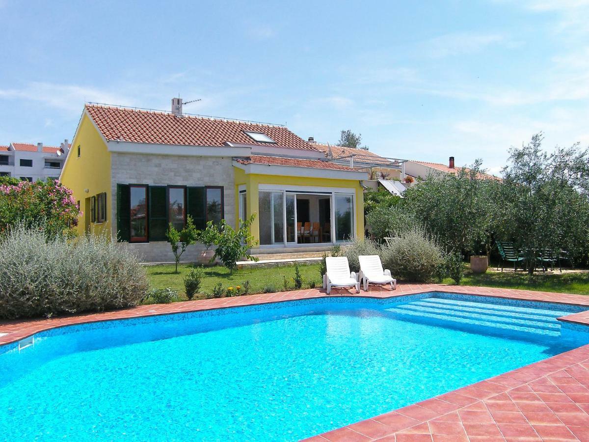 Villa Yellow House By Interhome Diklo Εξωτερικό φωτογραφία